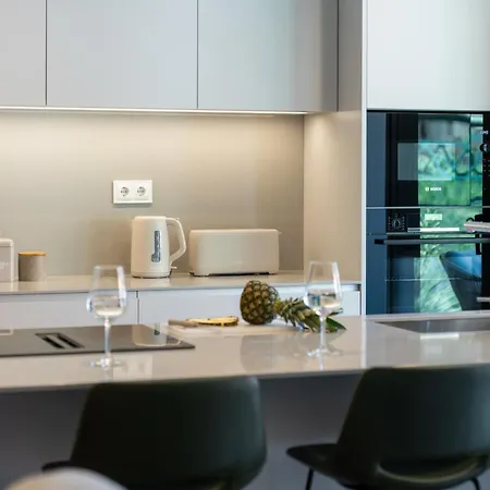 Hills I By An Island Апартаменты *